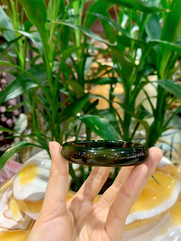 Vòng tay mã não xanh 57,77ly