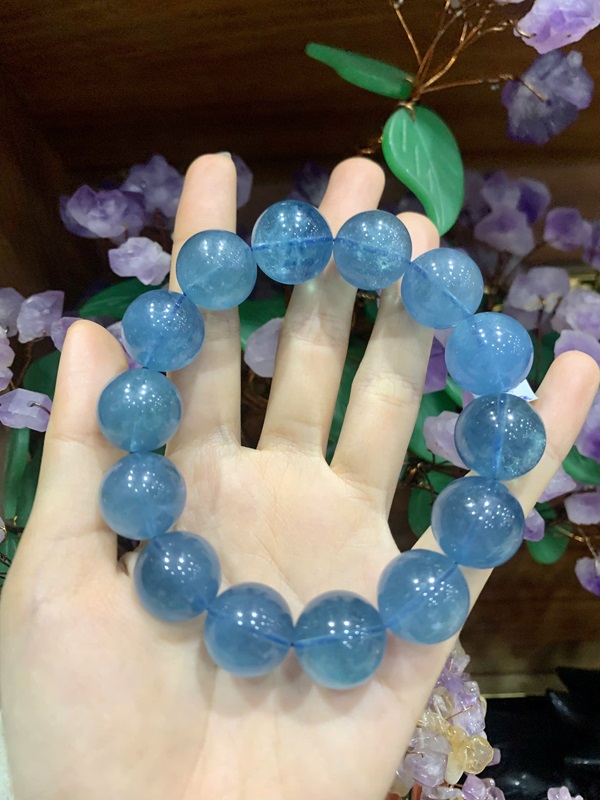 Vòng tay ngọc Aquamarine 17ly