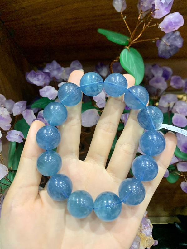Vòng tay ngọc Aquamarine 17ly