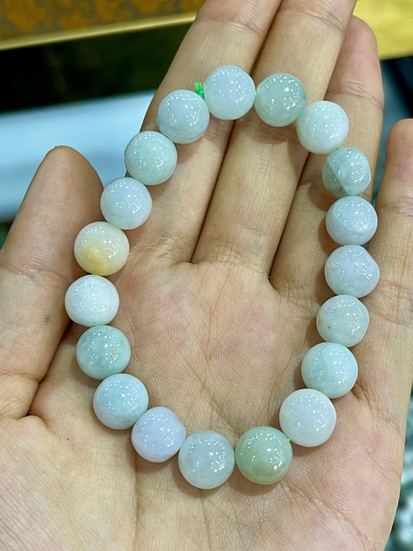 Vòng Tay Ngọc Phỉ Thuý 10Ly