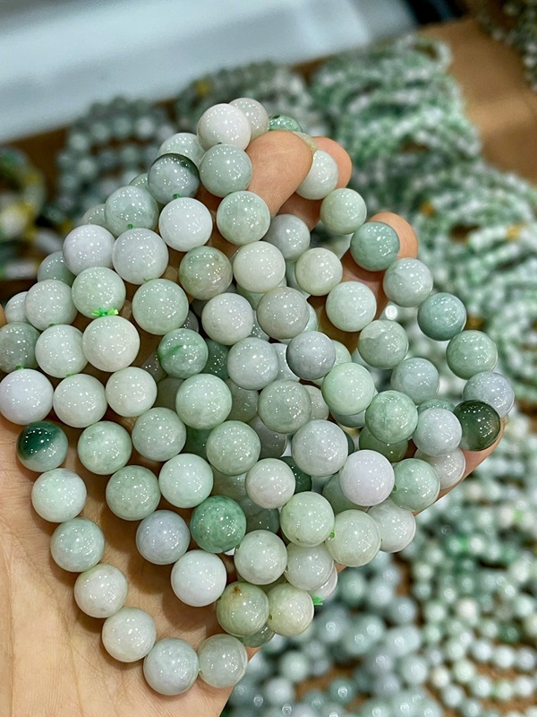 Vòng Tay Ngọc Phỉ Thuý 10Ly