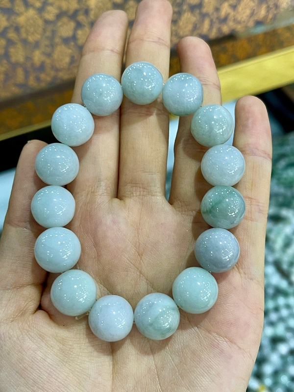 Vòng Tay Ngọc Phỉ Thuý 12Ly