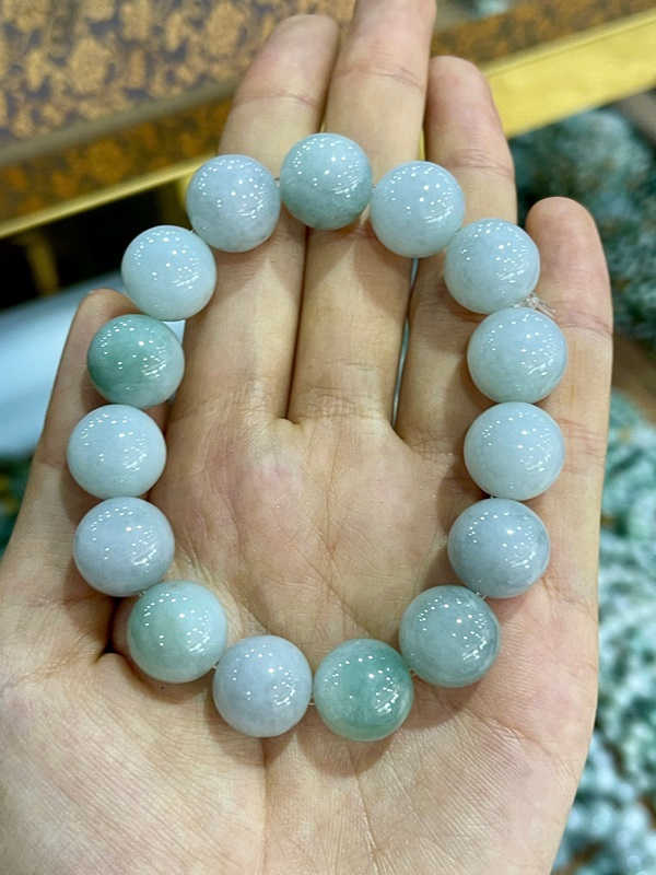 Vòng Tay Ngọc Phỉ Thuý 12Ly