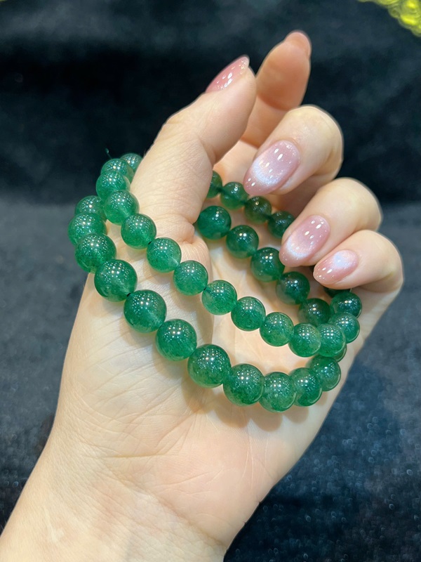 Vòng thạch anh dâu tây xanh 10ly