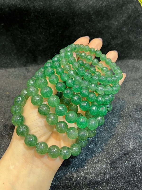 Vòng thạch anh dâu tây xanh 10ly