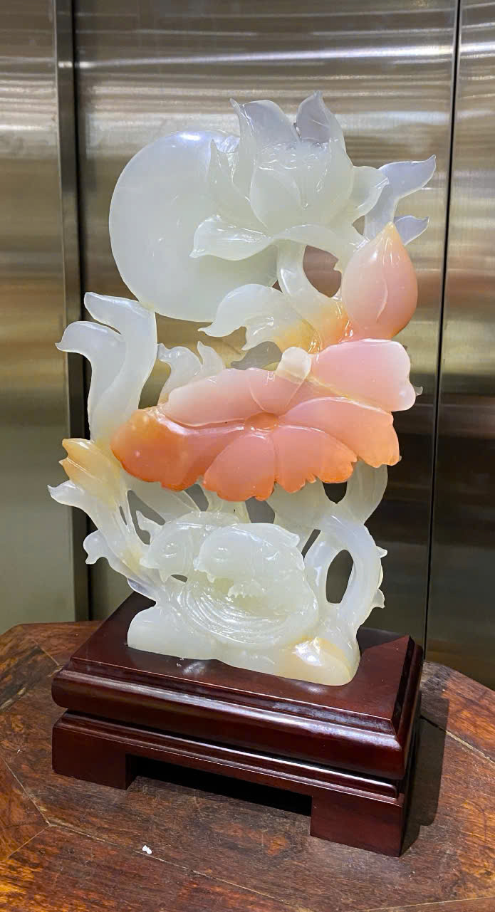 Song ngư liên hoa ngọc onyx 32x21cm