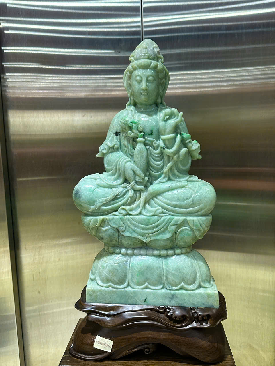 Phật Quan Âm Ngọc Phỉ Thuý (Kèm giấy kiểm đinh)
