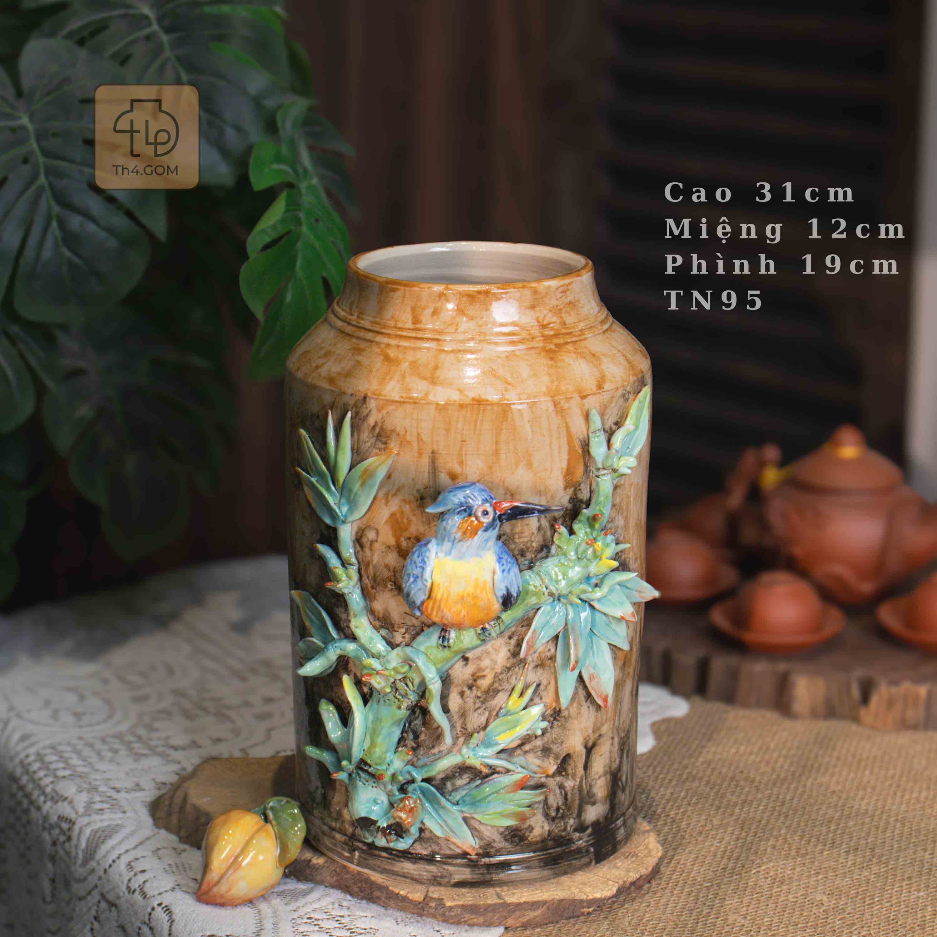Dáng Trụ Đắp Chú Chim Vuốt Tay Độc Bản - TN95