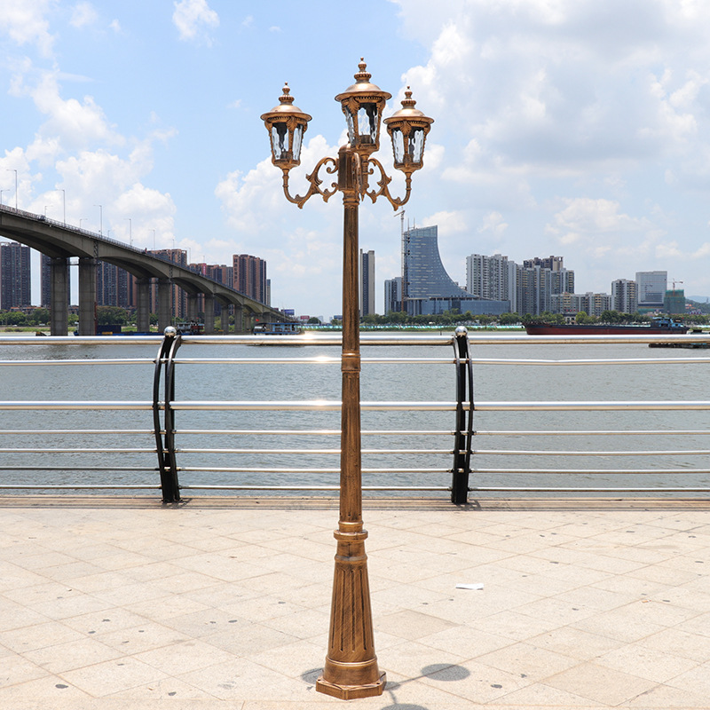 Đèn Ngoại Thất