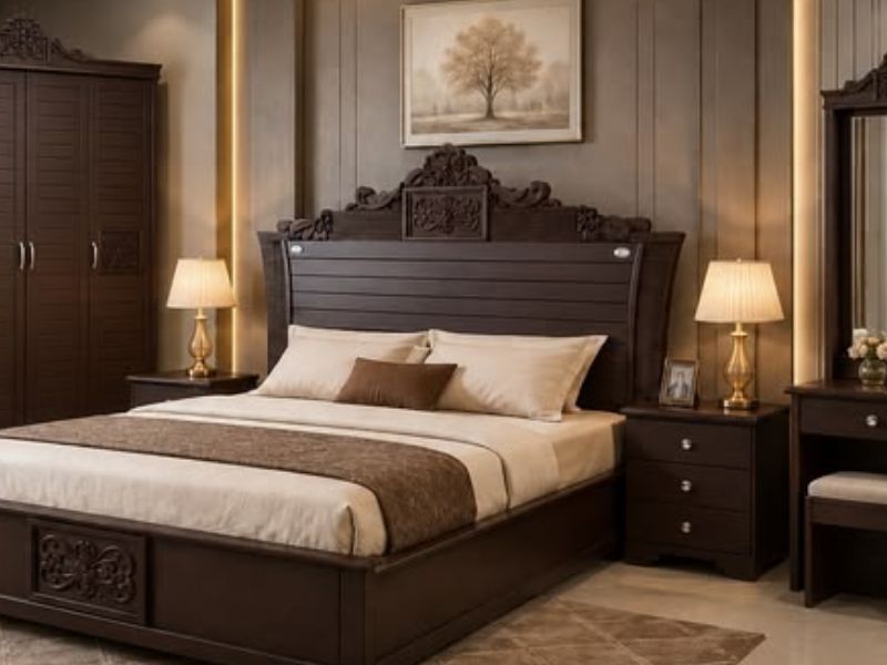 Bố trí đèn bàn và đèn tường đăng đối hai bên giường chuẩn phong thủy êm dịu