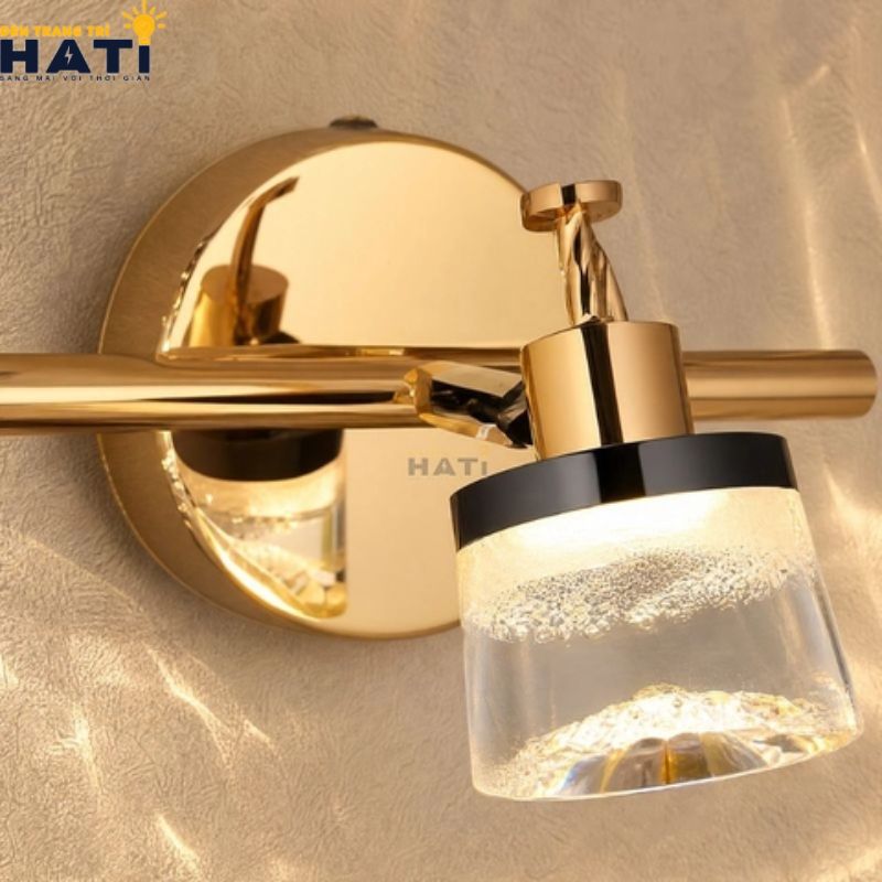 Cận cảnh khớp xoay điều chỉnh góc chiếu và thân đèn rọi gương chống ẩm cao cấp