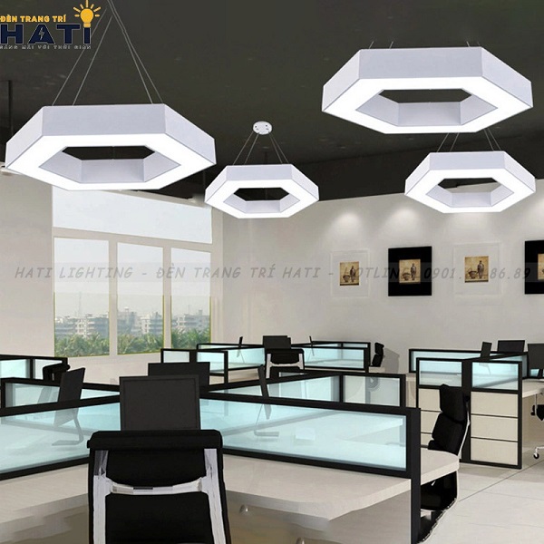 Màu sắc trắng của đèn sẽ phù hợp với không gian mở của văn phòng