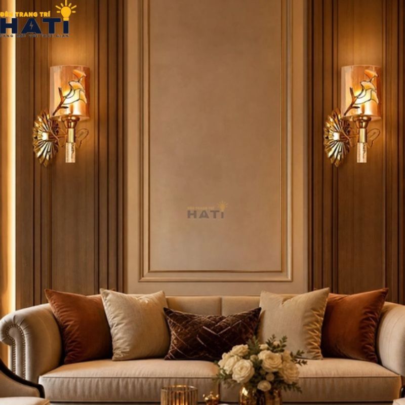 Chi tiết bề mặt và hiệu ứng ánh sáng hắt tường tinh tế của đèn tường decor