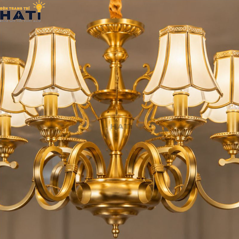 Khớp nối ngàm ren cơ khí CNC và tay uốn lượn đèn chùm tân cổ điển Tious 6 bóng giữ độ cân bằng tĩnh vững chãi tuyệt đối cho toàn bộ giàn đèn