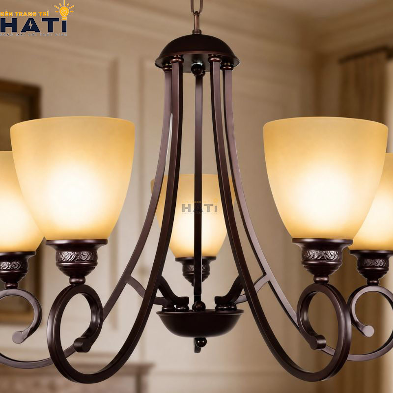 Khớp nối cơ khí ngàm ren CNC và tay đúc uốn lượn đèn chùm Cautis 5 bóng
