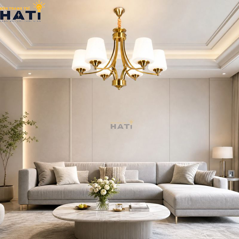 Cận cảnh chao thủy tinh cánh hoa và khung tay uốn lượn đèn chùm Nally 6 bóng
