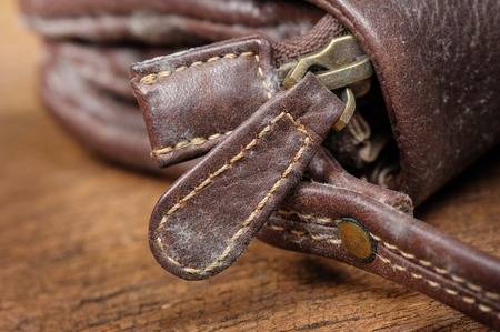 Làm sạch túi xách khi bị ẩm mốc! Tại sao không? Làm sạch túi xách khi bị ẩm mốc! Tại sao không?