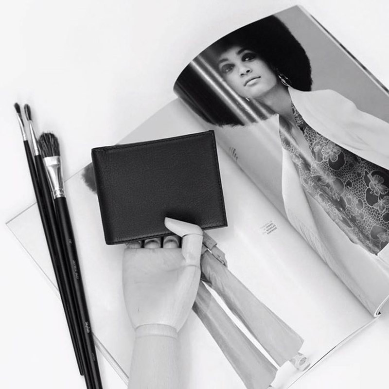 Làm thế nào để phân biệt da thật và giả khi bạn không phải là chuyên gia? Làm thế nào để phân biệt da thật và giả khi bạn không phải là chuyên gia?