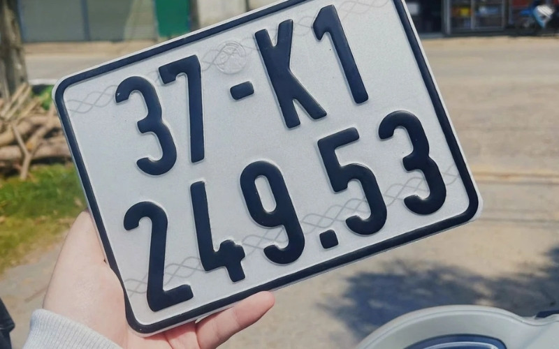 Khi kết hợp với số 9, dãy số 953 mang ý nghĩa ngày càng thăng tiến