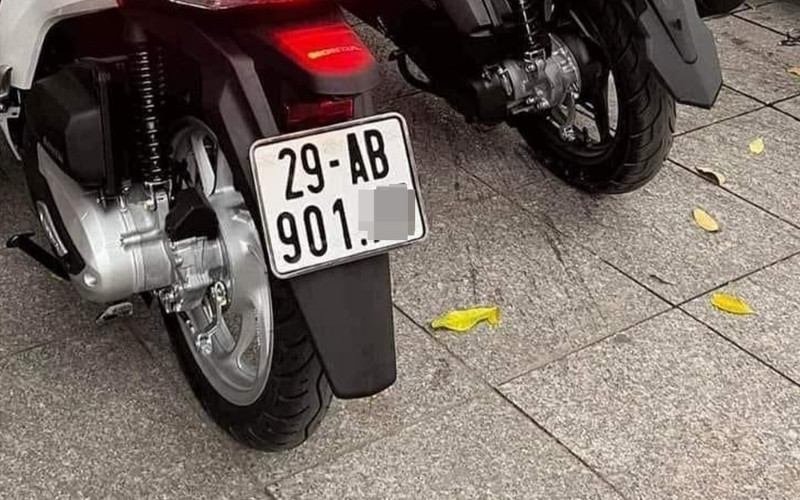 Che biển số xe máy là hành vi vi phạm Pháp luật