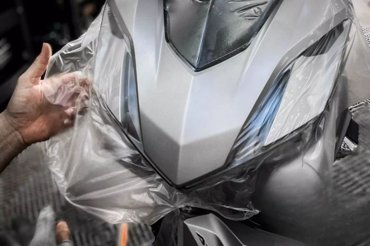 dán chống xước xe máy