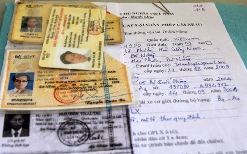 Người dân cần chuẩn bị đầy đủ hồ sơ cần thiết để đổi bằng lái xe máy mới