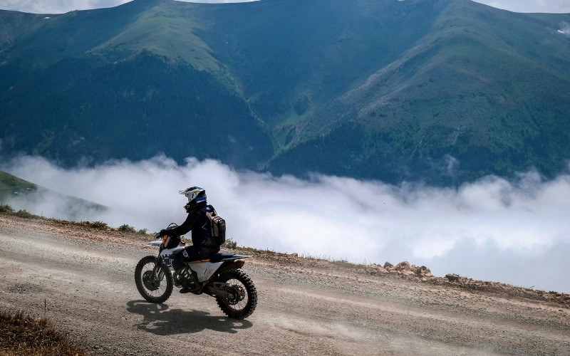 Người từ đủ 16 tuổi trở lên được phép điều khiển xe gắn máy 