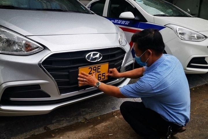 Mua xe cũ khác tỉnh có đổi biển số không