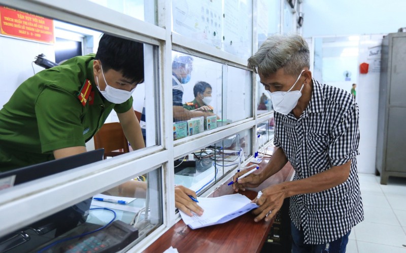 Đăng ký xe lần đầu (mua xe mới) khá đơn giản