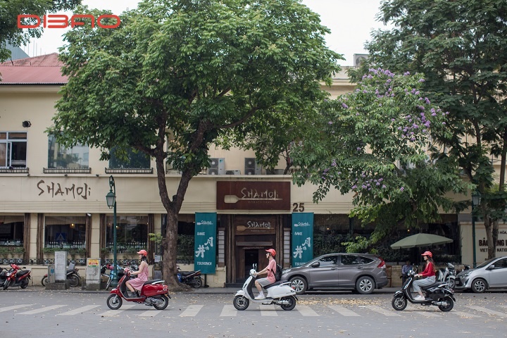 Xe điện vượt đèn đỏ phạt bao nhiêu