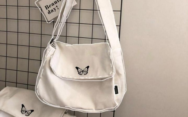 túi vải là món quà tặng phù hợp dành cho học sinh cấp 2