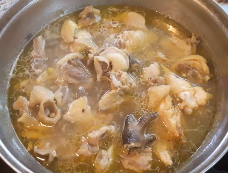 Hầm canh gà trong 20 phút