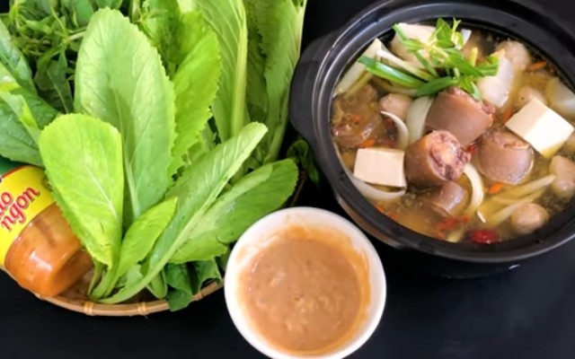 Thưởng thức lẩu đuôi bò