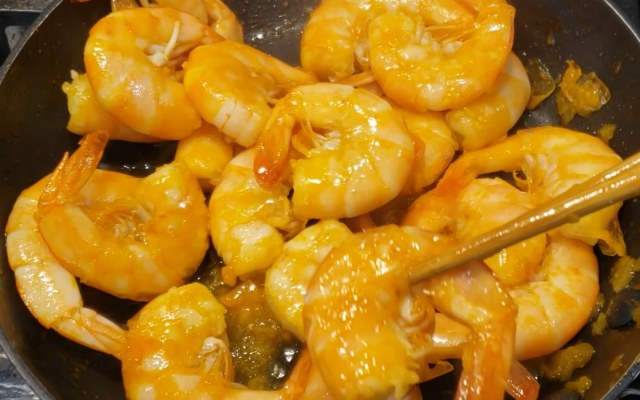 2 cách chế biến mì Quảng gà và mì Quảng thịt heo độc đáo từ vùng miền Trung 10 Rim tôm cùng với gia vị