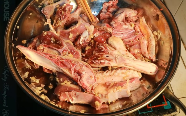 Cách làm vịt om sấu đơn giản 19 Cách làm vịt om sấu đơn giản