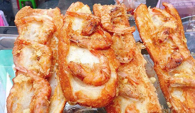 Cùng tìm hiểu cách làm bánh mì chiên tôm thơm ngon, hấp dẫn