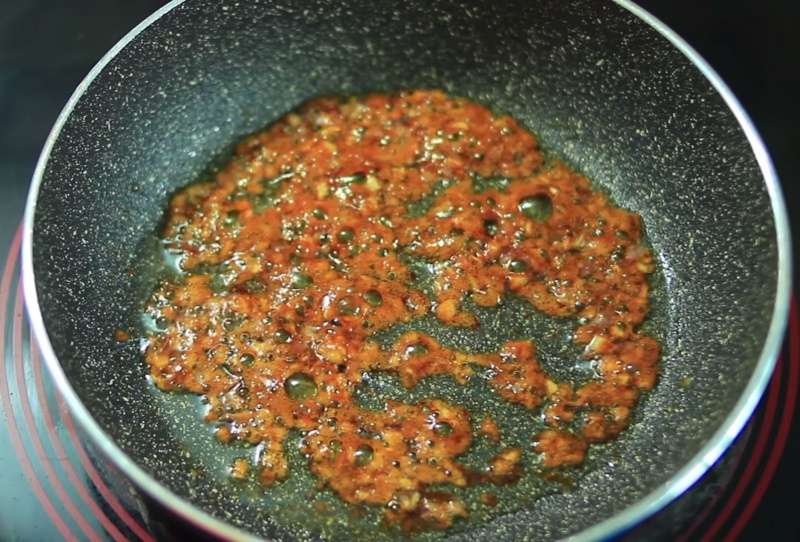 Thắng nước màu món thịt vịt kho gừng
