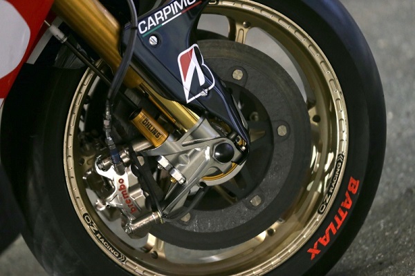 Sử dụng phanh xe: Tưởng dễ mà không dễ