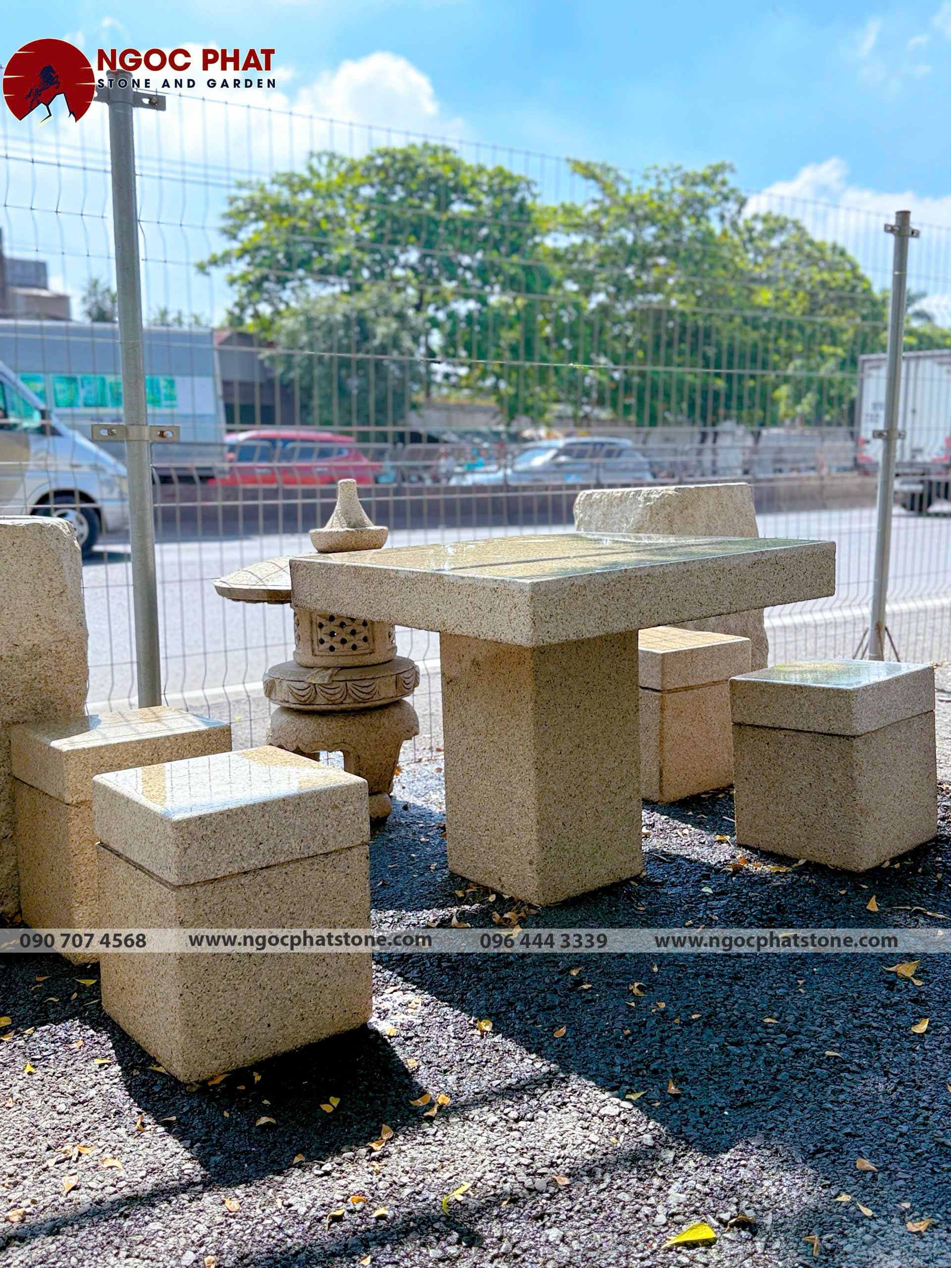 BÀN GHẾ ĐÁ GRANITE TỰ NHIÊN NGUYÊN KHỐI