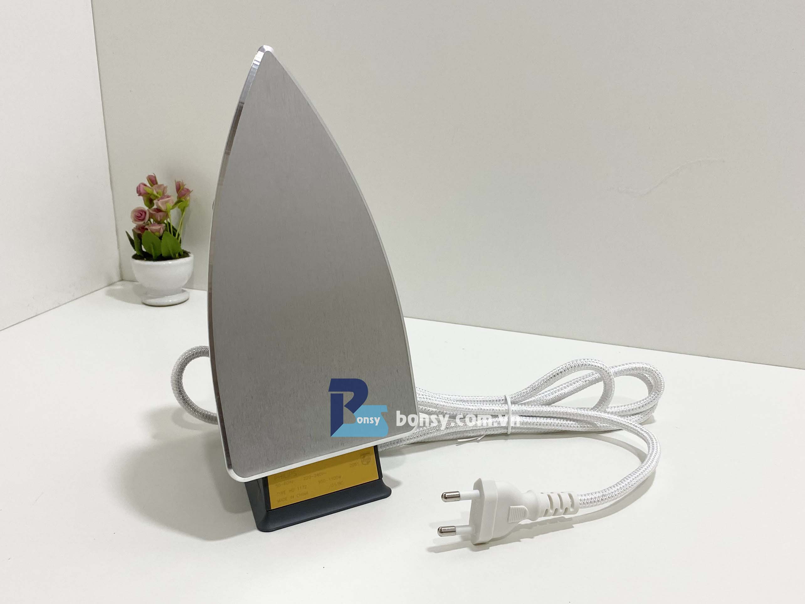 Bàn là ủi khô Philips HD1172