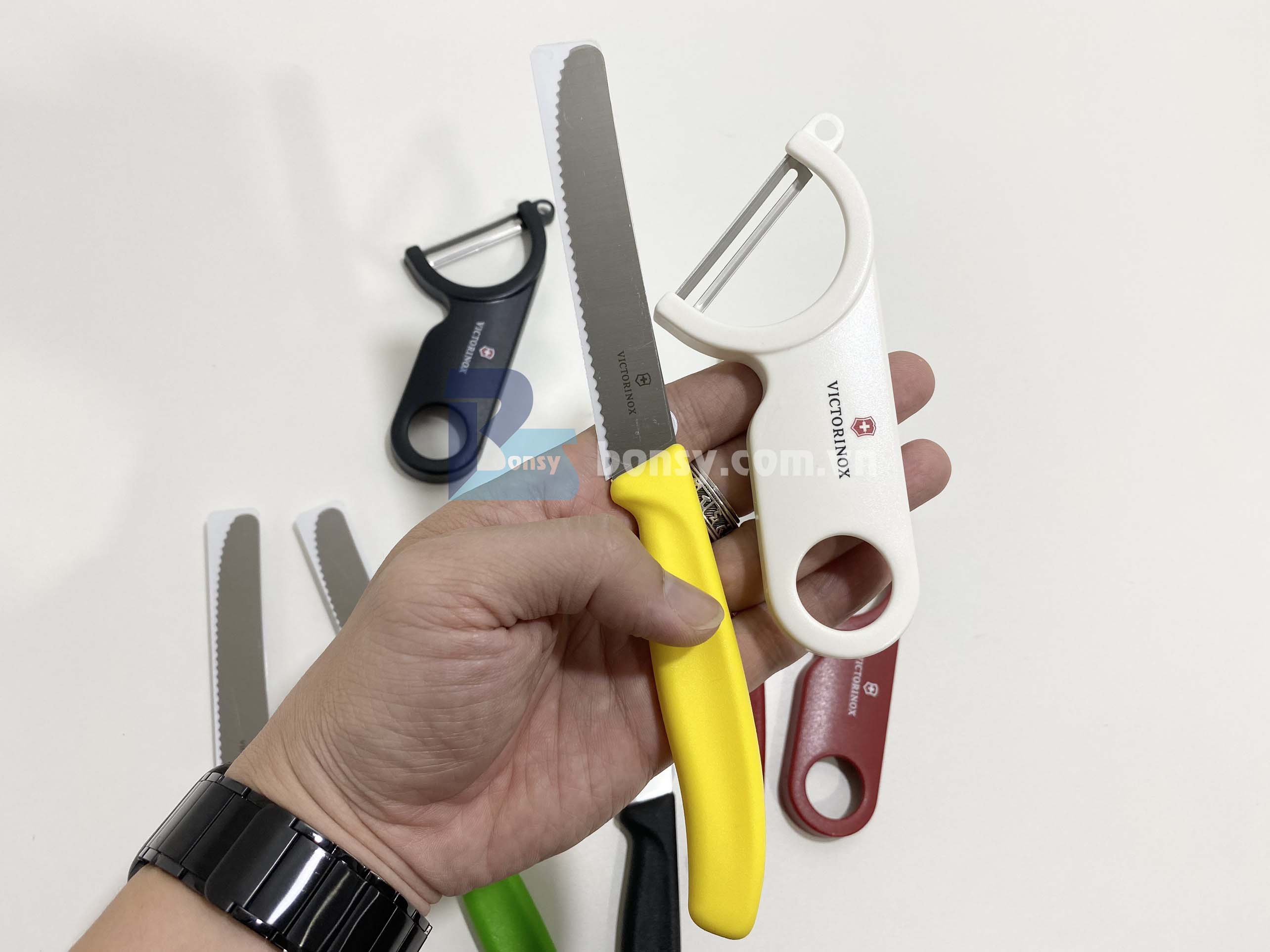 Combo dao gọt và dao nạo Victorinox - Thương hiệu Thuỵ Sỹ