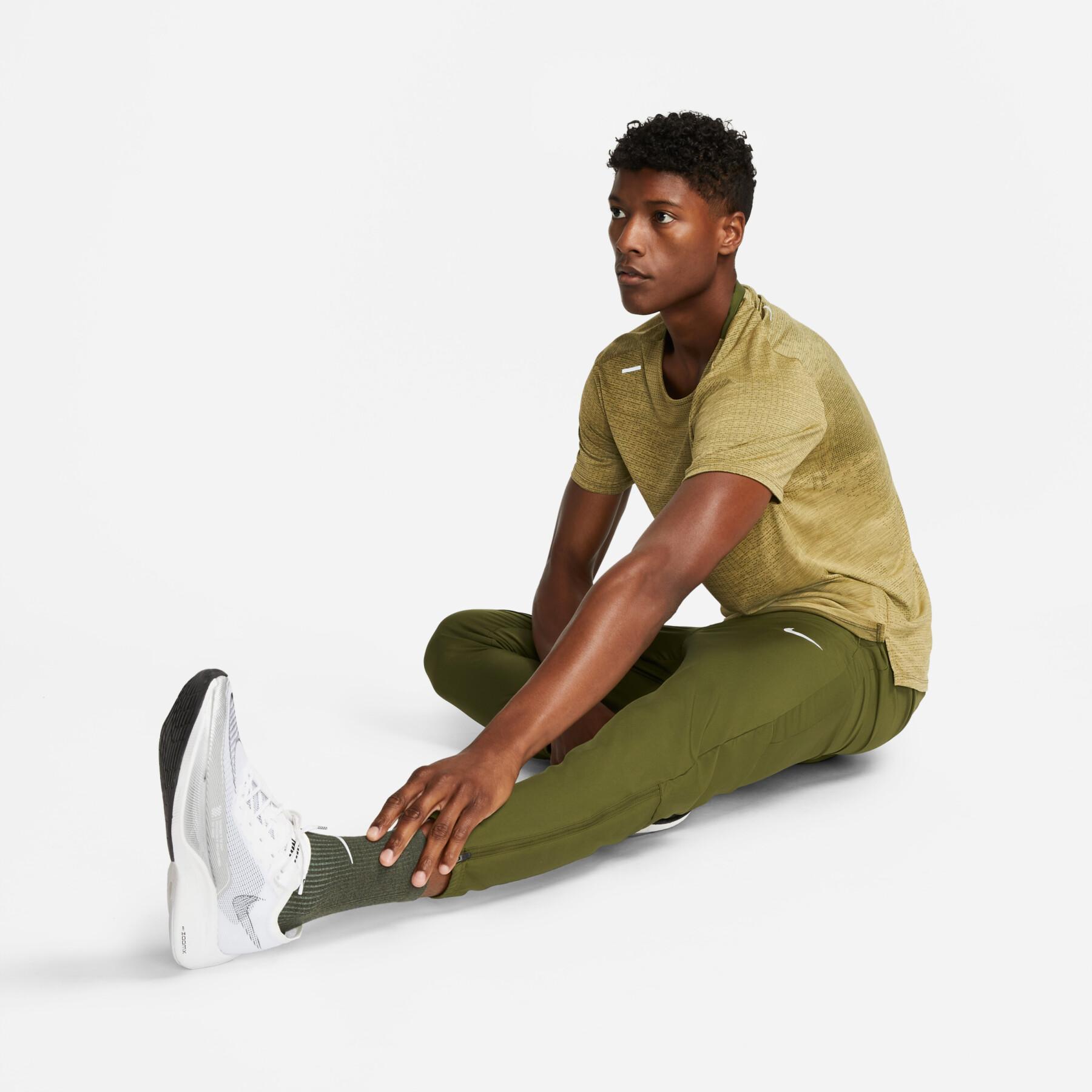 Nike Dri-FIT Challenger Woven Pants