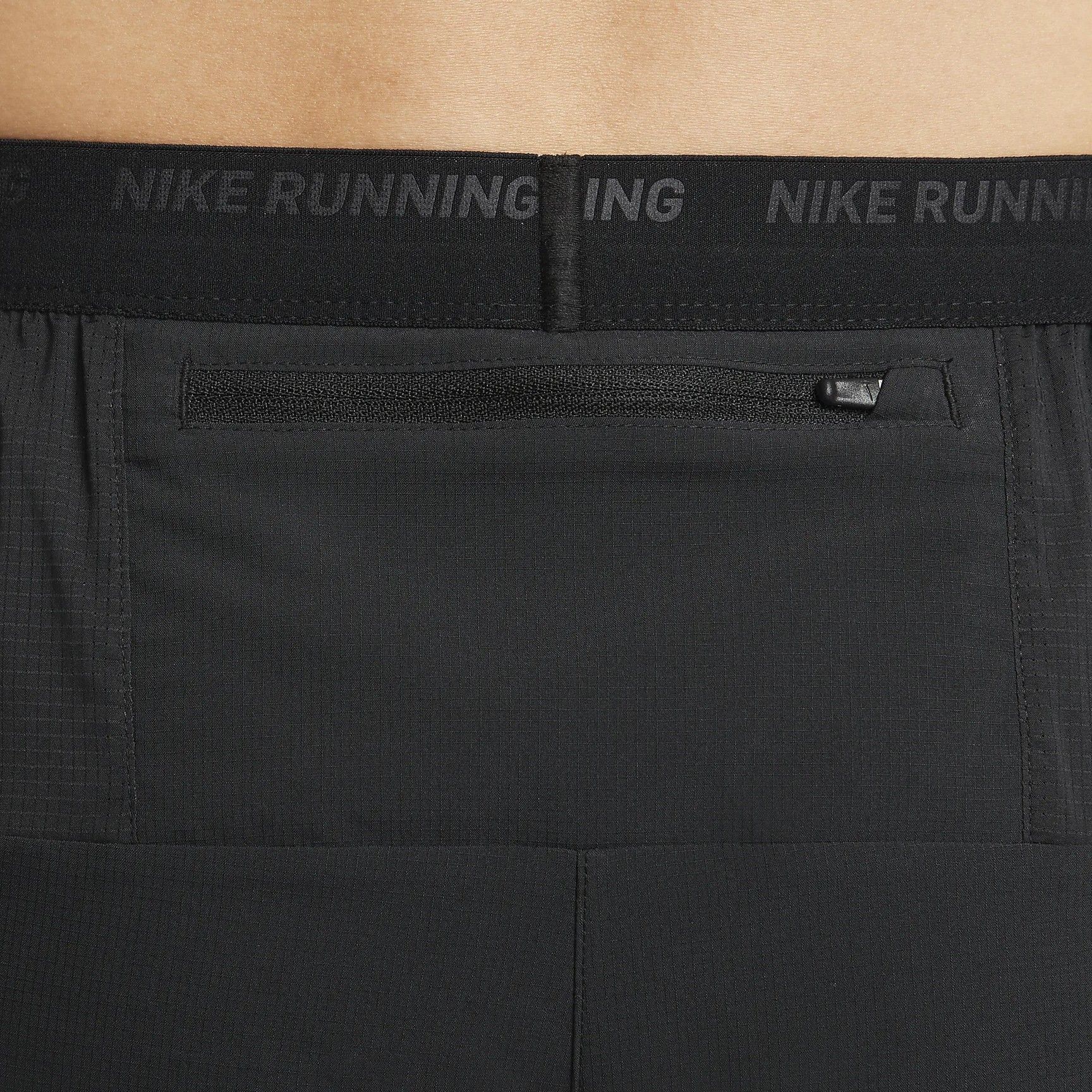 Nike Dri-FIT Stride Men's 7" (18cm approx.) Unlined Running Shorts