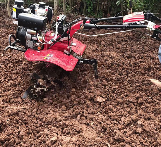 Máy Xới Đất Đa Năng Kamastsu Trong Sản Xuất Nông Nghiệp