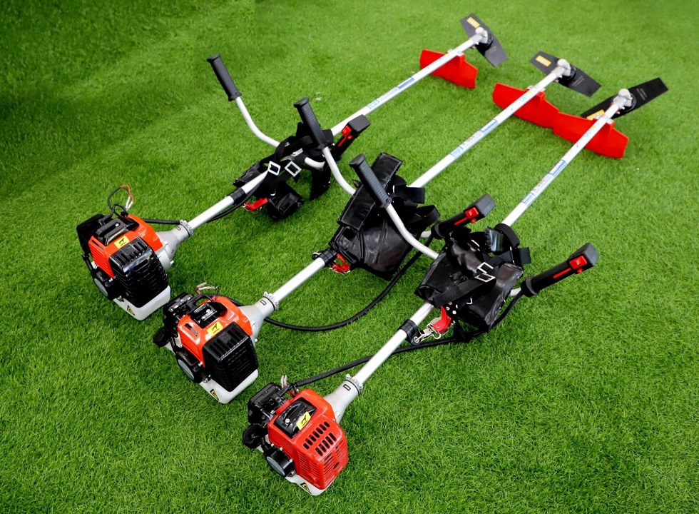 MÁY CẮT CỎ MITSUKAISHO 330