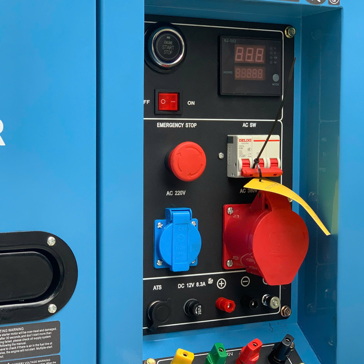 Máy Phát Điện Chạy Dầu 8KW Hakuda HKD8000P3A 3 Pha Đề