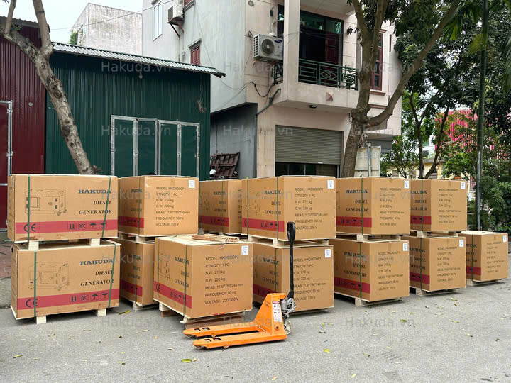 Máy Phát Điện Chạy Dầu 5Kw Hakuda HKD5000P1 Siêu Cách Âm