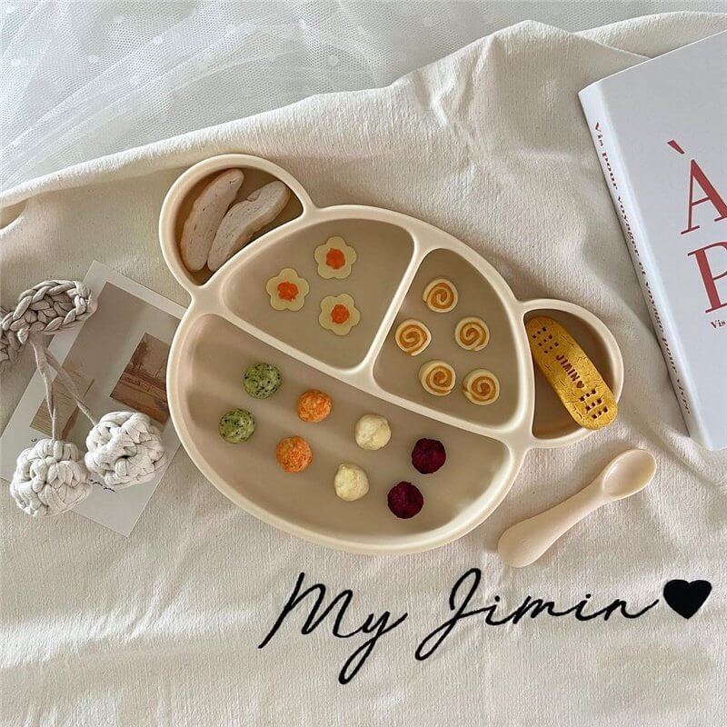 Khay ăn dặm silicon hình gấu kèm nắp Bar-Rot 2022