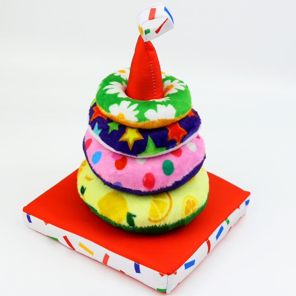 Tháp vải xếp chồng Pipo mô phỏng bánh Donut