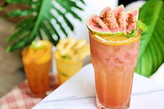 Cách làm sữa chua lắc Ổi Hồng